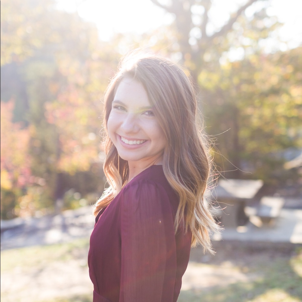 Meet your Posher, Emily
